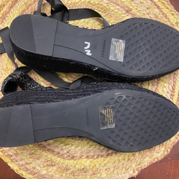 NWOT black raffia espadrille wedges. Gold hardware and wrap around ankle ribbon - Picture 3 of 4